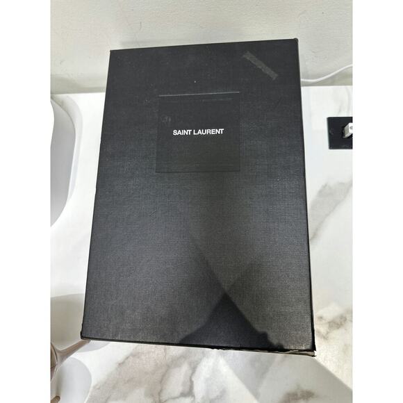 Saint Laurent Nude Patent Leather Pumps - Size 40.5 with Box & Dustbag - Picture 4 of 5